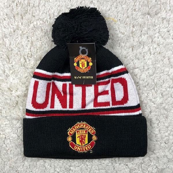 Футбольная шапка Манчестер Юнайтед