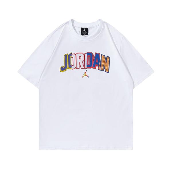 Белая футболка Джордан с яркими буквами