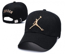 Кепка Джордан черная с золотым лого
