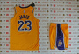 Джерси Los Angeles Lakers со своей фамилией